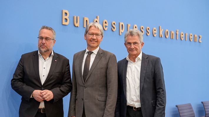 Beratungen zu Bauinvestitionen und Sondervermögen: Investitionsoffensive muss Realität werden / Ohne Planungssicherheit keine heimische Rohstoffgewinnung, Beschäftigungssicherung und Konjunkturimpulse
