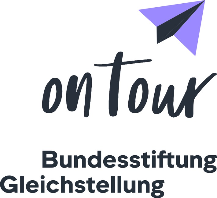 Bundesstiftung Gleichstellung startet Tour durch Bundesländer in Brandenburg / Tourauftakt: Gesprächsabend zu "Frauen in der Politik" in der Clara-Zetkin-Gedenkstätte Birkenwerder