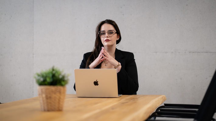 Mehr Fokus, Struktur und Entlastung: Wie Rebecca Straten Unternehmer aus der operativen Abhängigkeit befreit