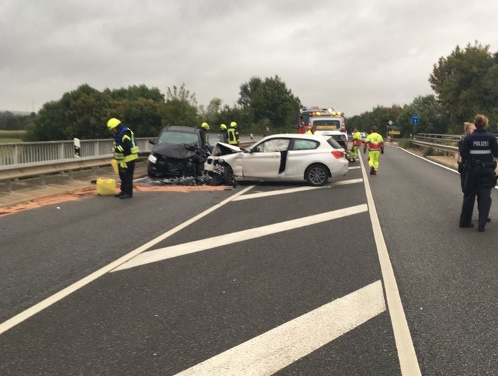 POL-PDWO: Schwerer Verkehrsunfall