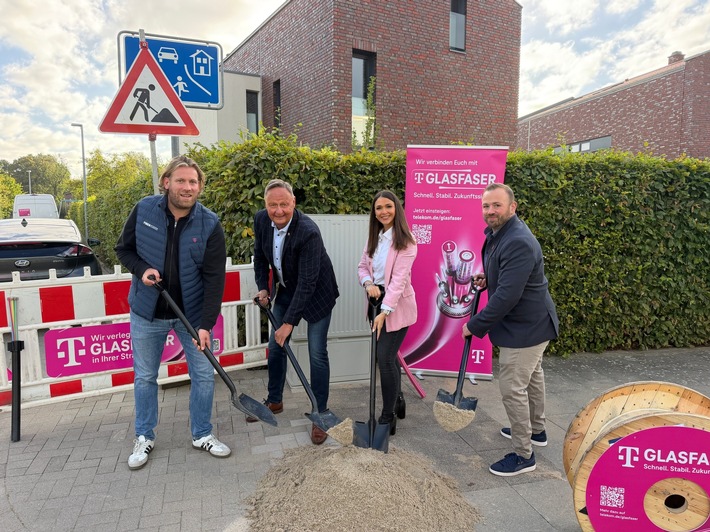 Hannover: Spatenstich für Glasfaserausbau im Stadtteil Kirchrode