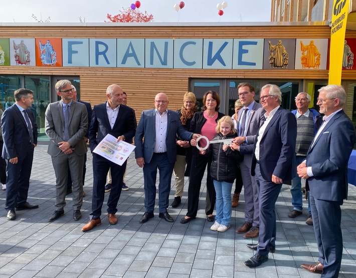 Eine der modernsten Schulen Deutschlands in Wernigerode eröffnet / GWW-Geschäftsführer sieht das einzigartige PPP-Modell zum Bau der Schule als Modellfall auch für Großstädte und andere Kommunen