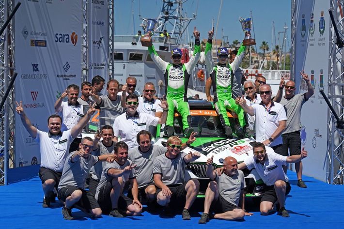Rallye Italien Sardinien: WRC 2 Pro-Doppelsieg für SKODA durch Kalle Rovanperä und Jan Kopecky