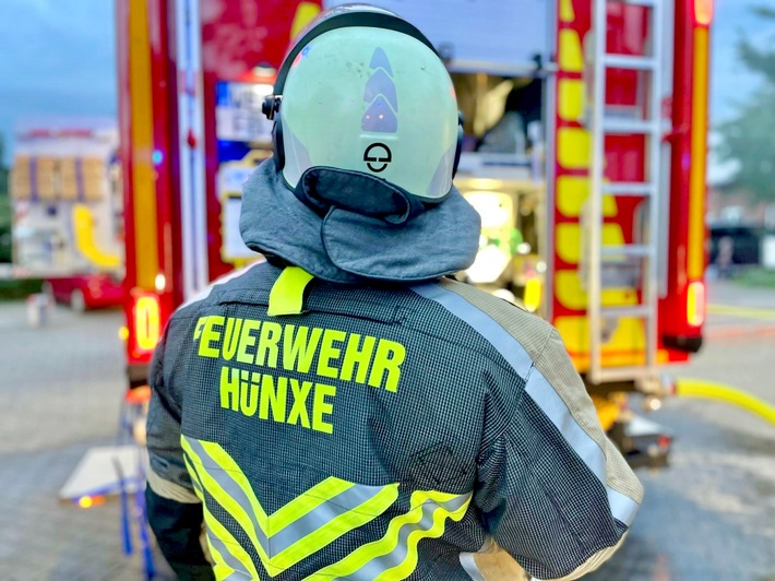 FW Hünxe: Person in Notlage und Brandmeldealarm