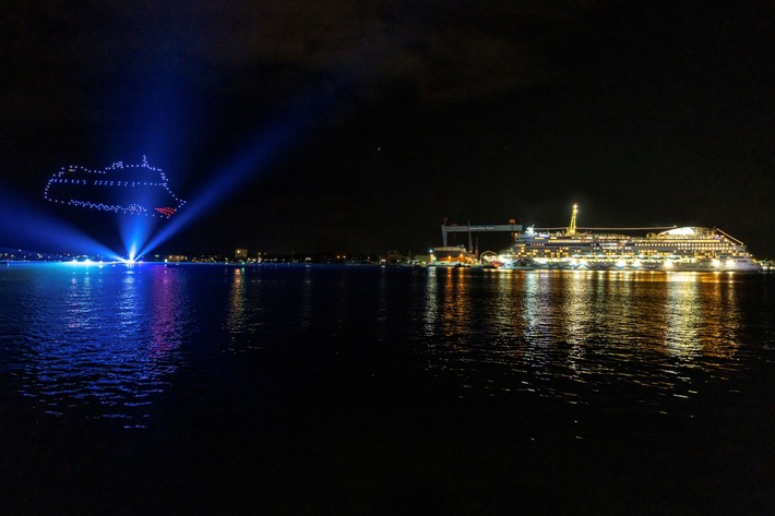 Kieler Woche: Licht- und Feuerwerkshow mit AIDAluna