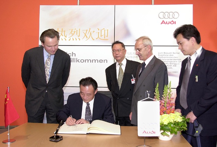 Stellvertretender Ministerpräsident Chinas Wu Bangguo besucht Audi