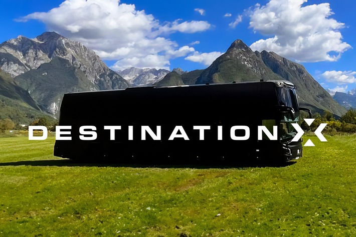 Wo bin ich? Tina Ruland, Ekaterina Leonova und Andreas Elsholz machen in der neuen ProSieben-Show &quot;Destination X&quot; einen Blind-Roadtrip durch Europa