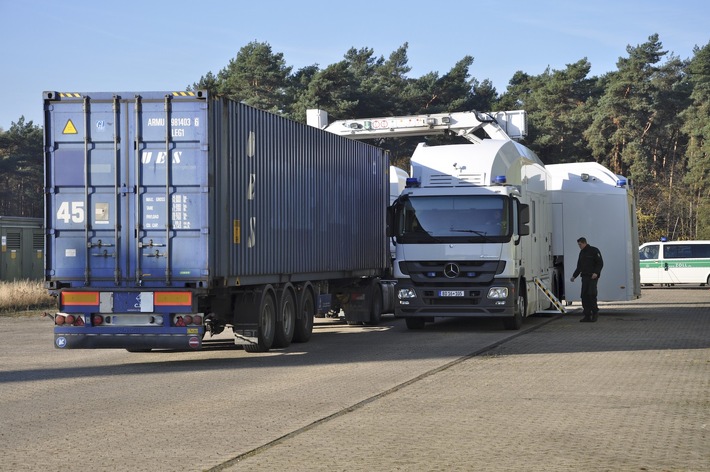 HZA-SB: Internationaler Zolltag am 26.01.2026: ZOLL schützt die Gesellschaft durch Wachsamkeit und Engagement