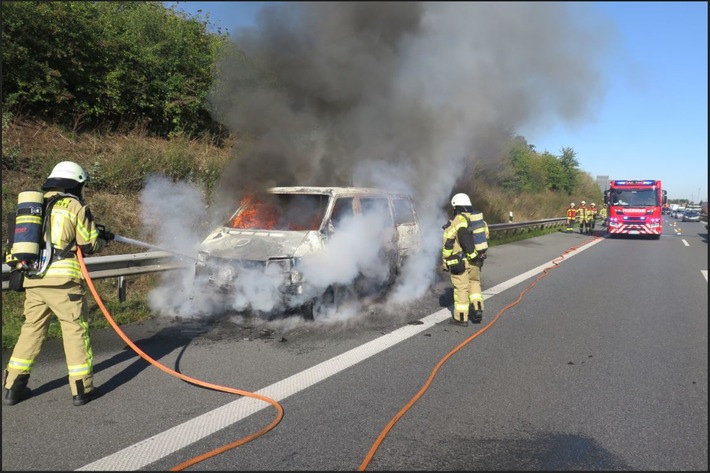 POL-DEL: Kleine Auffahrunfall-Serie  -  Fahrzeugbrände