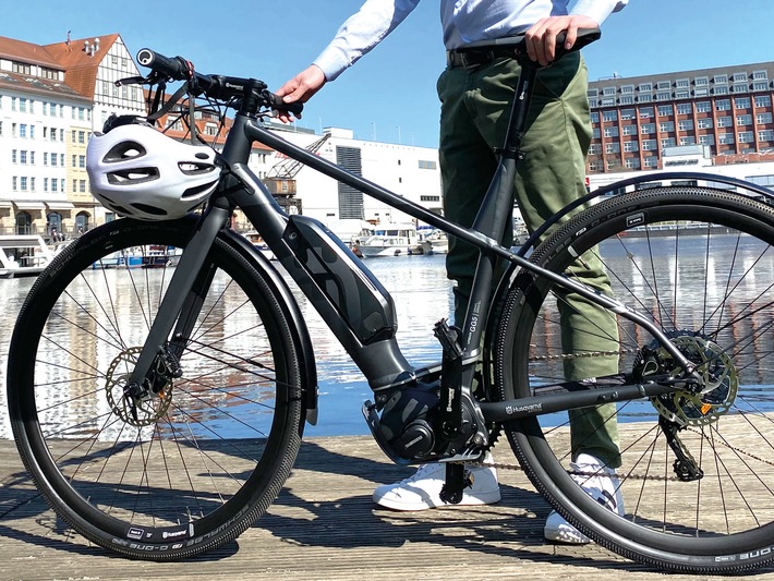 Jetzt auch für gebrauchte Zweiräder: assona erweitert E-Power-Schutz
