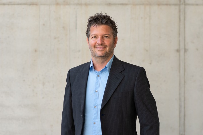 Die Grenzen des dreidimensionalen Raums überwinden, PI Nr. 118/2025