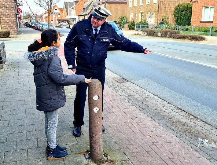 POL-ST: Kreis Steinfurt, Opferschutzmaßnahmen für Kinder nach einem Verkehrsunfall