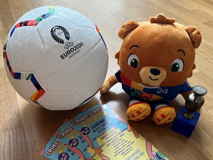 Pinot and Rock meets UEFA Euro 2024 / Weiterer Text über ots und www.presseportal.de/nr/138544 / Die Verwendung dieses Bildes für redaktionelle Zwecke ist unter Beachtung aller mitgeteilten Nutzungsbedingungen zulässig und dann auch honorarfrei. Veröffentlichung ausschließlich mit Bildrechte-Hinweis.