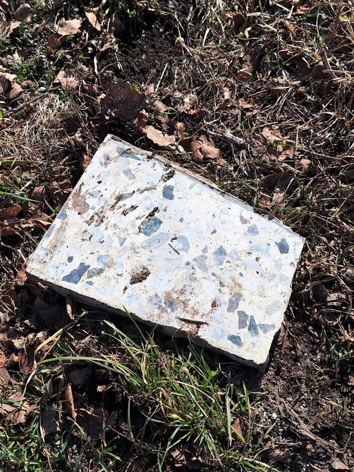 POL-HL: OH - Oldenburg in Holstein / Unerlaubte Abfallentsorgung - Zeugen gesucht