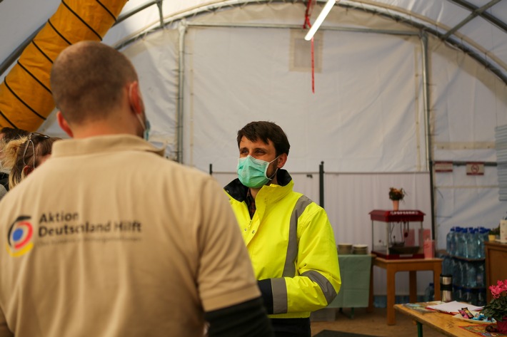 "Aktion Deutschland Hilft" unterstützt freiwillige Initiativen nach dem Hochwasser / Spendengelder helfen lokalen Gruppen bei der Koordination der Hilfe und Vernetzung mit Betroffenen vor Ort