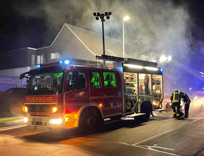 FW Dinslaken: Zwei Brandeinsätze innerhalb kurzer Zeit