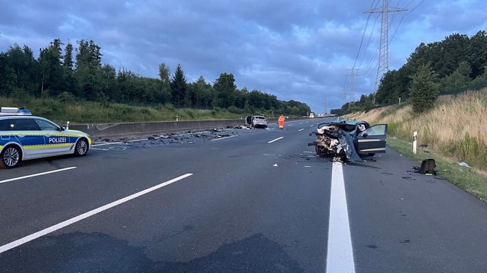 POL-HI: Falschfahrer verursacht schweren Verkehrsunfall