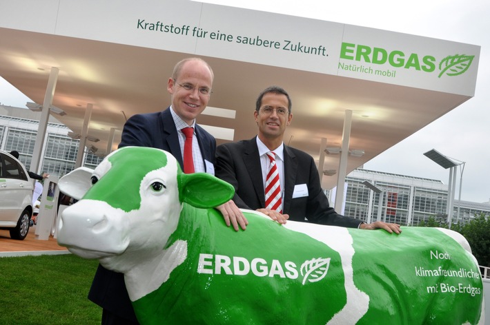 IAA 2009: Erdgas präsentiert sich im neuen Gewand als Kraftstoff der Zukunft / Der grüne Kraftstoff bringt mit Bio-Erdgas Klimaschutz im Doppelpack