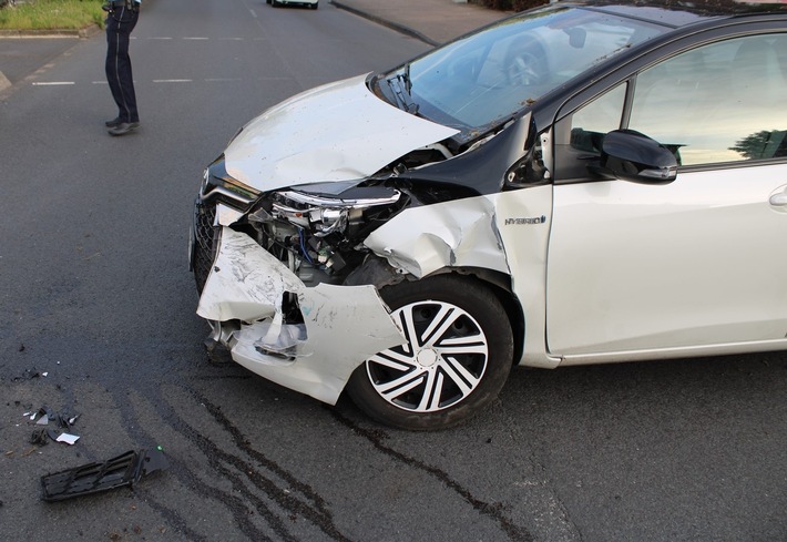 POL-HA: Verkehrsunfall mit drei Leichtverletzten