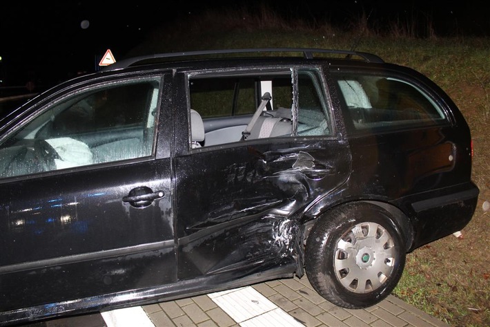 POL-PDMT: Holzheim  - Verkehrsunfall mit Verletzten