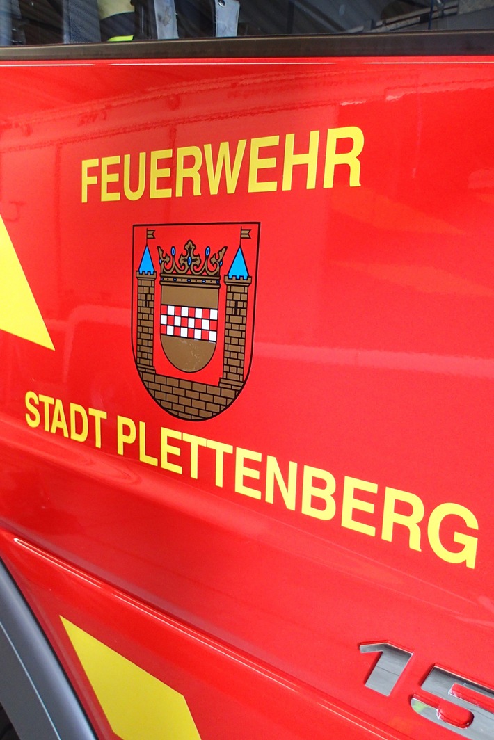 FW-PL: Auch in Plettenberg nur geringe Schäden durch Sturmtief &quot;Zeljko&quot;.
Feuerwehr rückte am Wochenende zu Tierrettung, Ölspur, Baum auf Straße und Gasgeruch in Gebäude aus