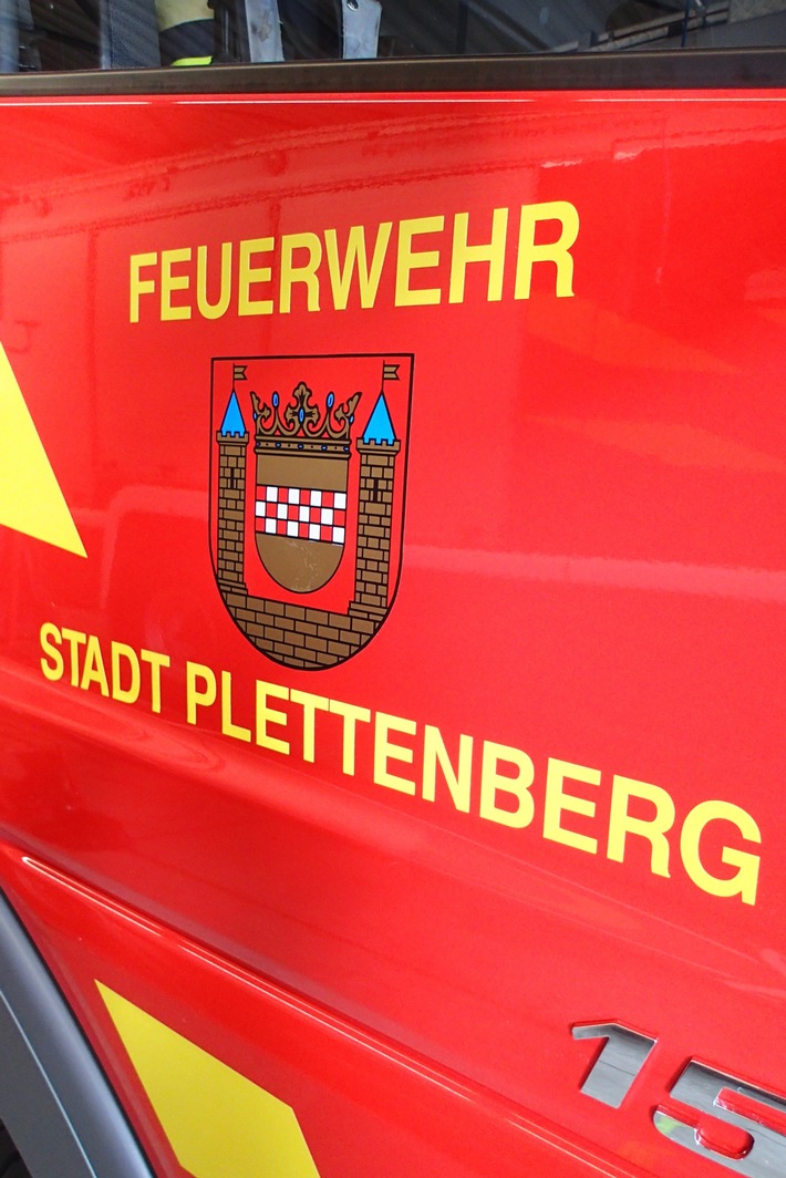 FW-PL: Auch in Plettenberg nur geringe Schäden durch Sturmtief "Zeljko".
Feuerwehr rückte am Wochenende zu Tierrettung, Ölspur, Baum auf Straße und Gasgeruch in Gebäude aus