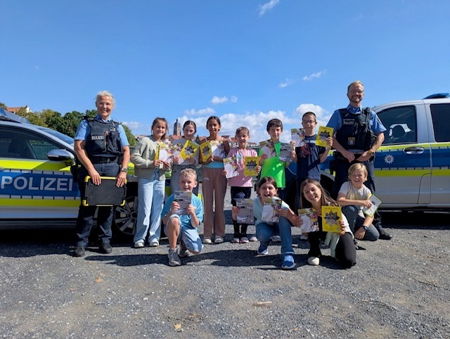 POL-KB: Bad Wildungen - Blitz für Kids: Schulkinder und Polizisten kontrollieren Verkehrsteilnehmer