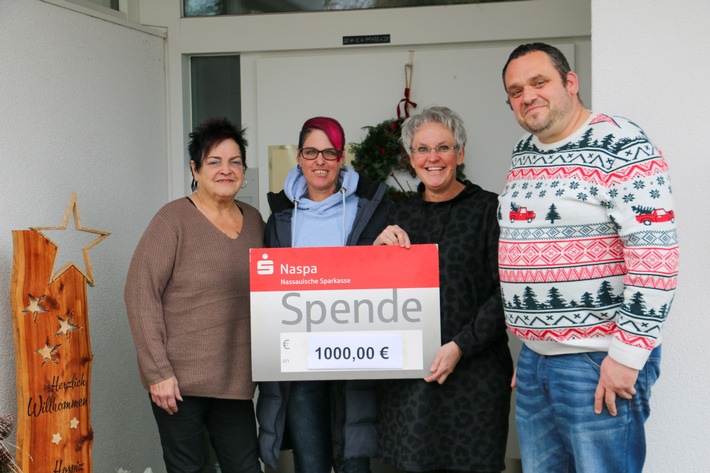 Pressemitteilung: Herzensangelegenheit: Familie Hauffenmeyer spendet 1.000 Euro an Hospiz St. Thomas