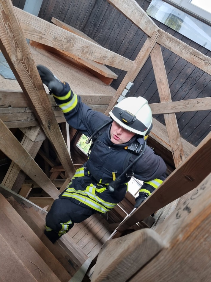 FW-OE: zweite Rhein-Weser-Turm-Firefighter Challenge erfolgreich durchgeführt.