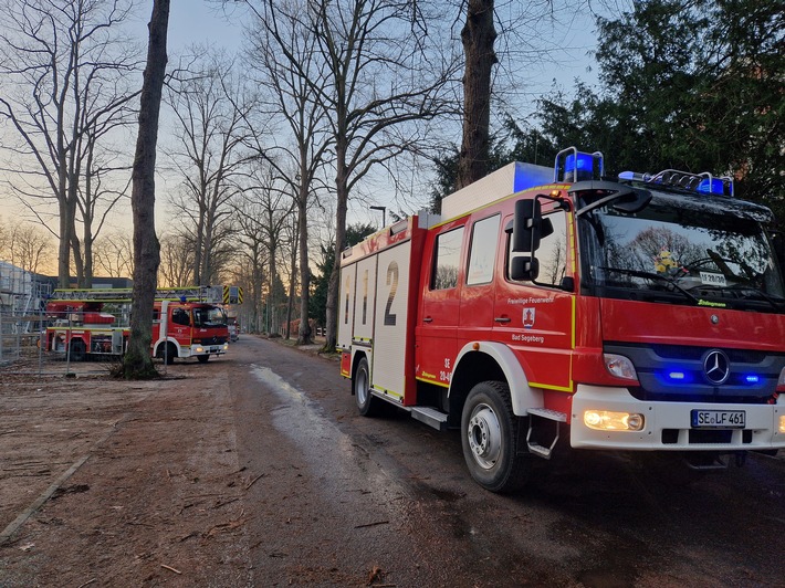 FW Bad Segeberg: Feuerwehr Bad Segeberg bei vier Alarmen innerhalb 24 Stunden gefordert- Notruf erreichte direkt das Feuerwehrhaus