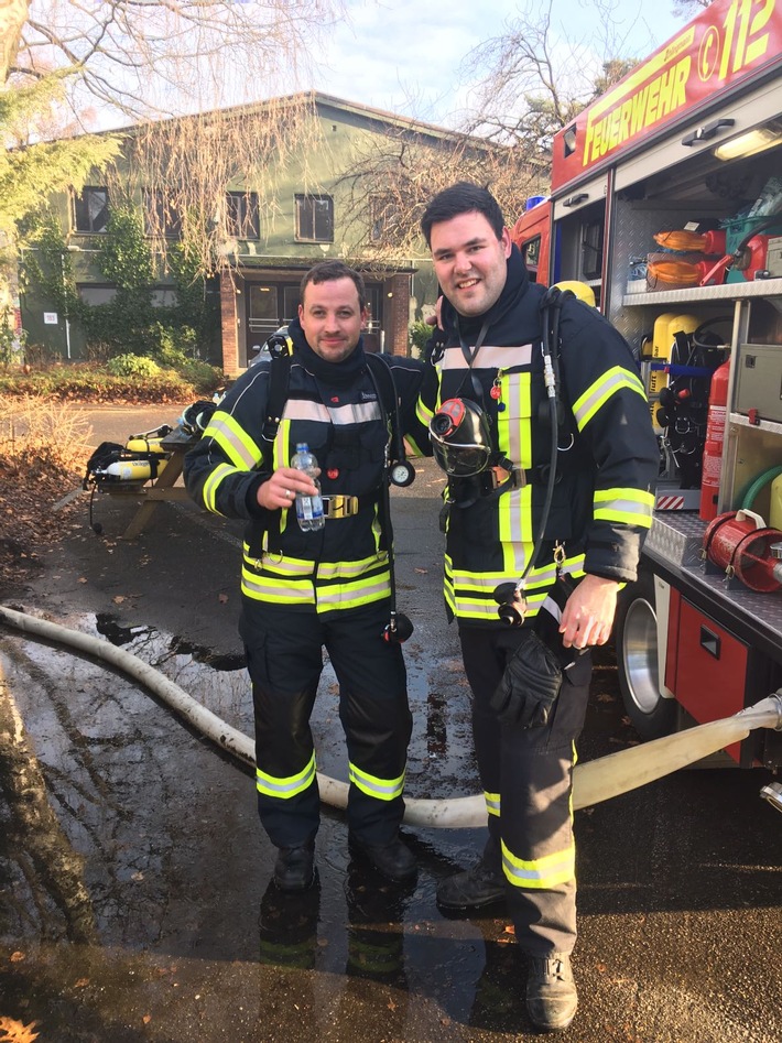 FW-KLE: Freiwillige Feuerwehr Bedburg-Hau trainiert Gefahren an elektrische Anlagen