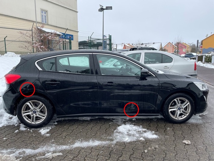 POL-PDTR: Unfallflucht Mitfahrerparkplatz am Kreisel zur B 41