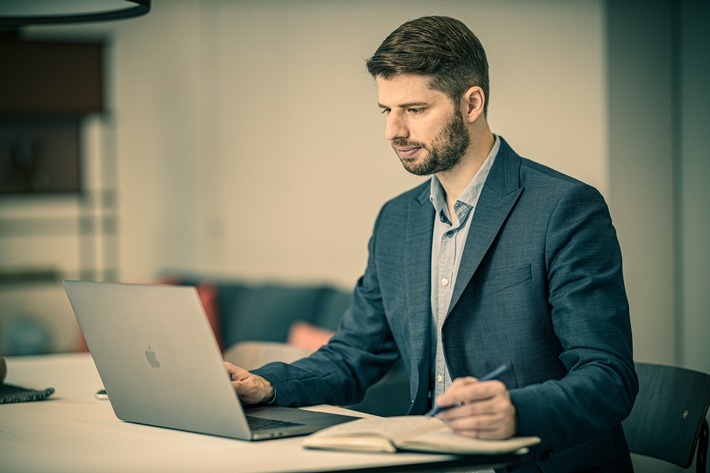 Manuel Kröger, München / Manuel Kröger: Schreibberatung für Studierende, Selbstständige und Unternehmen / Weiterer Text über ots und www.presseportal.de/nr/160272 / Die Verwendung dieses Bildes ist für redaktionelle Zwecke unter Beachtung ggf. genannter Nutzungsbedingungen honorarfrei. Veröffentlichung bitte mit Bildrechte-Hinweis.