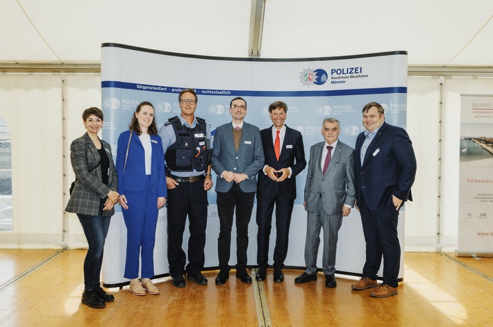 POL-COE: Nottuln-Appelhülsen/Richtfest für das Regionale Trainingszentrum Münsterland: Moderne Trainingsbedingungen für rund 3.000 Polizistinnen und Polizisten