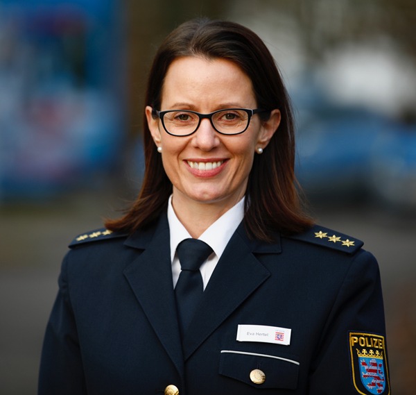 POL-WI: Pressemitteilung der Polizeidirektion Rheingau-Taunus: Eva Hertel - neue Leiterin der Polizeidirektion Rheingau-Taunus stellt sich vor