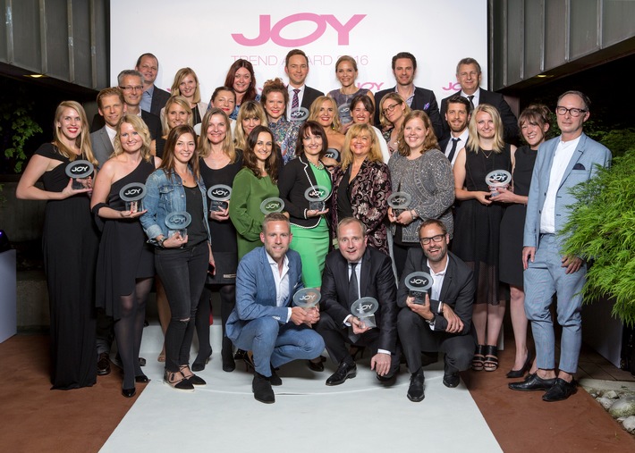 Heute wissen, was morgen in ist: JOY verleiht zum zehnten Mal den "JOY Trend Award" / 21 Gewinner werden in den Kategorien Beauty, Fashion, Lifestyle ausgezeichnet