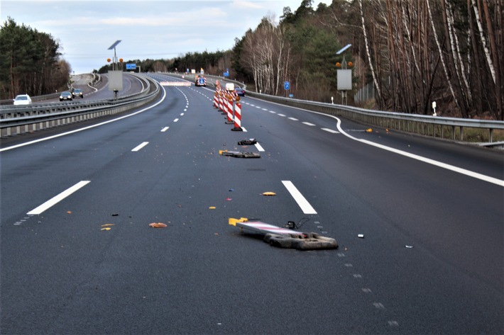 POL-PDKL: Unfallflucht auf der Autobahn, Zeugen gesucht