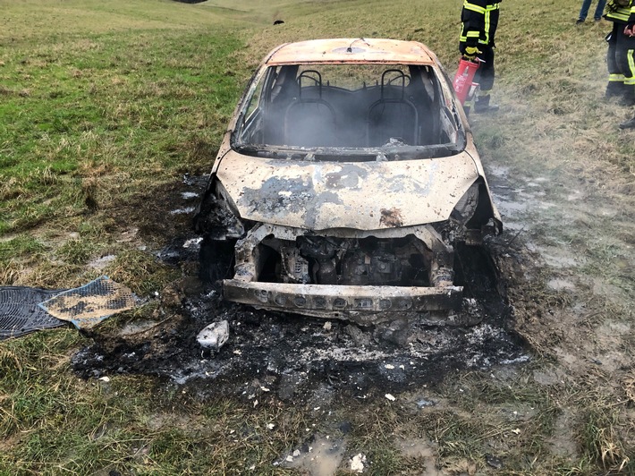 POL-PDPS: Gestohlener Pkw brennt aus