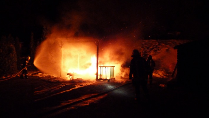 POL-PDNR: Brand eines Wohnwagens in Wickhausen, Grubenstraße