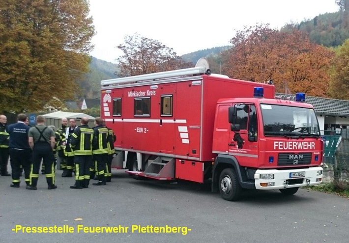 FW-PL: Plettenberg. Zwei Brandmeldungen in Industriebetrieben, gemeldeter Zimmerbrand, zweimal Gasgeruch, überörtliche Hilfeleistung
