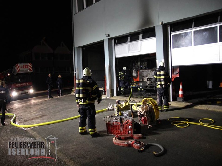FW-MK: Feuerwehrfahrzeug in Brand geraten