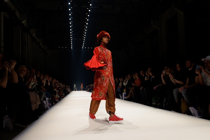 Skechers mit zwei Designern auf der MBFW