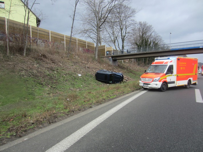 FW-MH: Verkehrsunfall auf der BAB 40