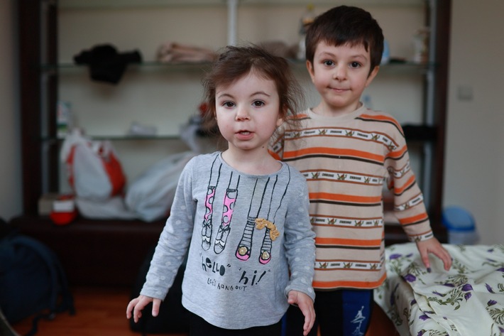 Ukraine : SOS Villages d’Enfants met les enfants en sécurité en Pologne et en Roumanie