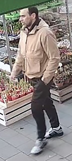 POL-HH: 260330-1. Öffentlichkeitsfahndung nach Überfall auf eine Seniorin in Hamburg-Stellingen