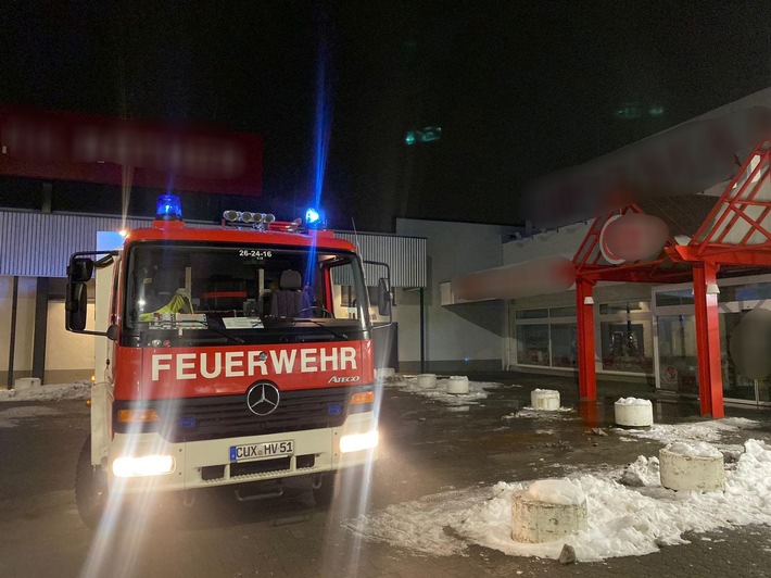 FFW Schiffdorf: Brandmeldeanlage entpuppt sich als kaputte Sprinkleranalge