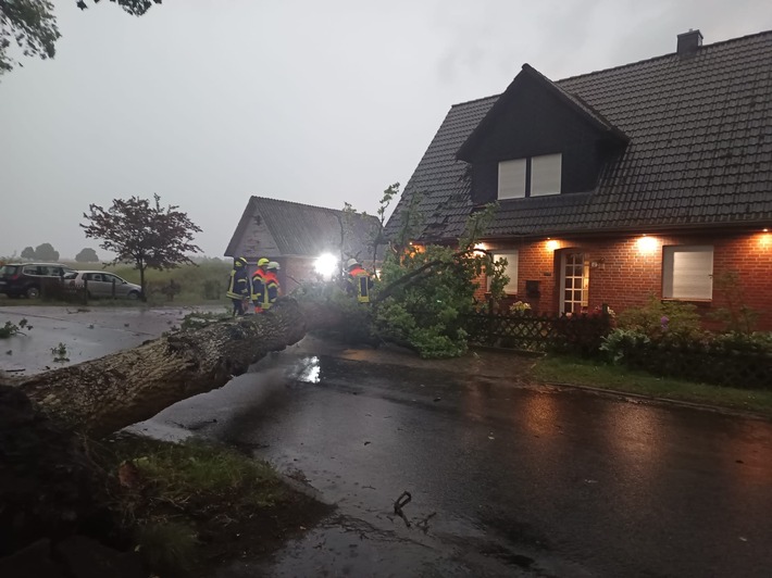 FW-ROW: Neun wetterbedingte Einsätze für die Feuerwehren der Samtgemeinde Bothel