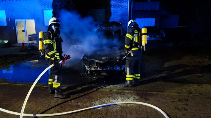 FW-KLE: Fahrzeugbrand