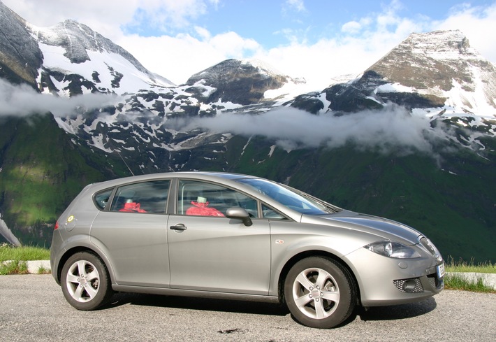 Sommerferien: Sparrekord auf der Fahrt in den Familienurlaub mit dem SEAT Leon / Vom Badestrand zum Gletscherrand für 57,50 Euro