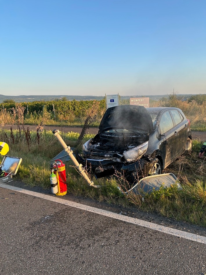 POL-PDNW: Sekundenschlaf führt zu Unfall